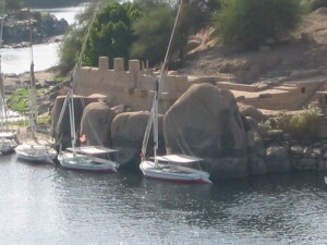 elephantine rocks